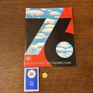 National bicentennial medal emblem and charm/pendant vintage and magazine